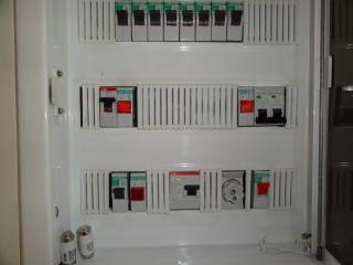 Ενοικιάζεται 2αρι διαμέρισμα 57 τ.μ. 1ου ορόφου πλησίον κέντρου στη Λεωφόρο Δωδώνης.