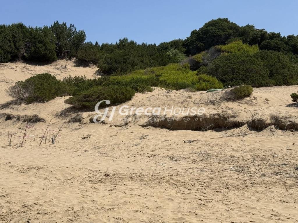 Parathalassio oikopedo Kyllene pros polese