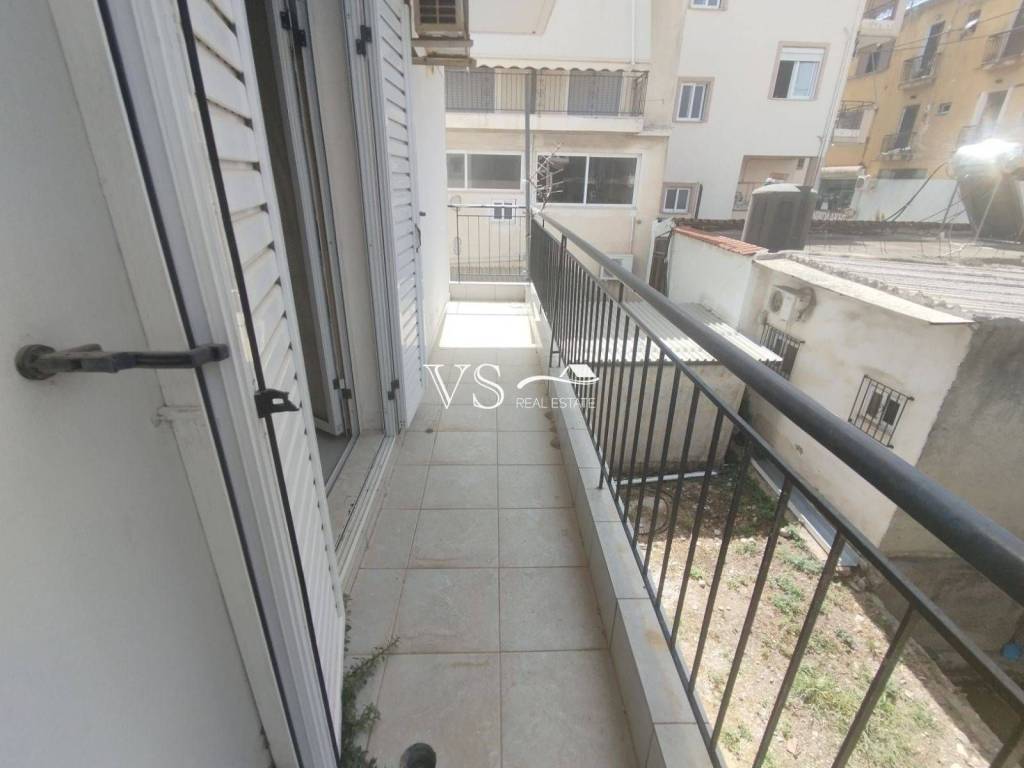 Θέα απο μπαλκόνι