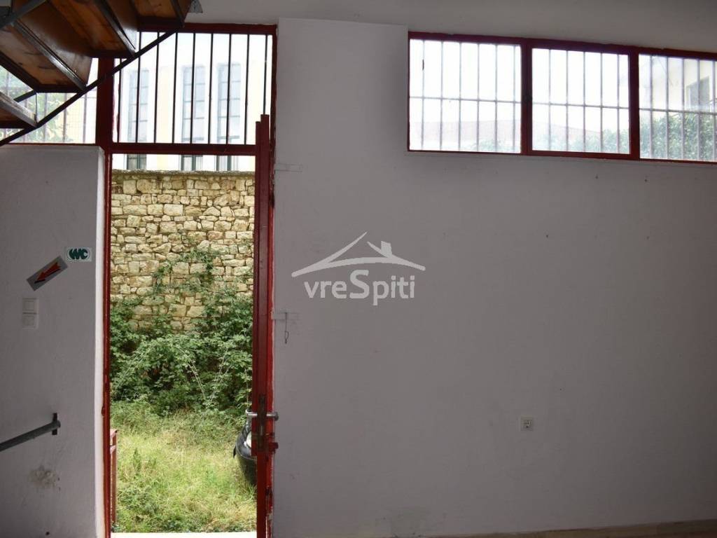 ΑΠΟΨΗ ΚΑΤΑΣΤΗΜΑΤΟΣ