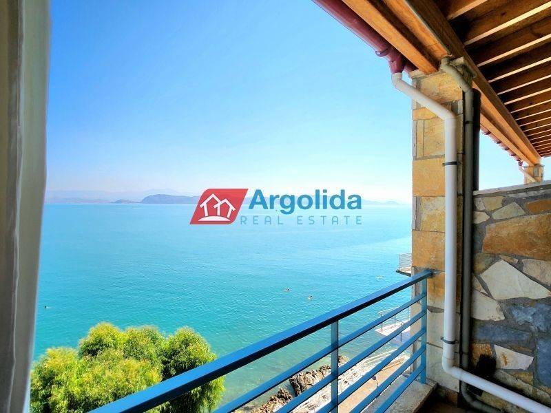 Θέα από μπαλκόνι