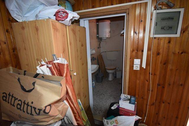 Μπάνιο Ισόγειας Γκαρσονιέρας