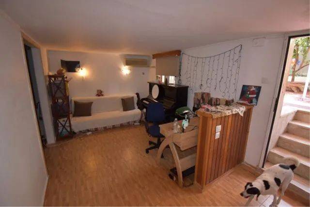 Σαλόνι Ημιυπόγειου διαμερίσματος