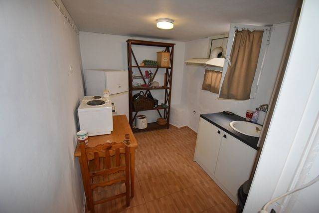 Κουζίνα Ημιυπόγειου διαμερίσματος