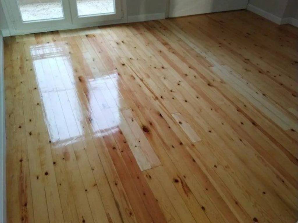 Forumland Real Estate, Δάπεδα