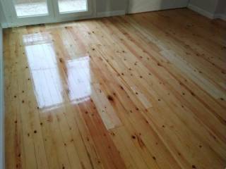 Forumland Real Estate, Δάπεδα