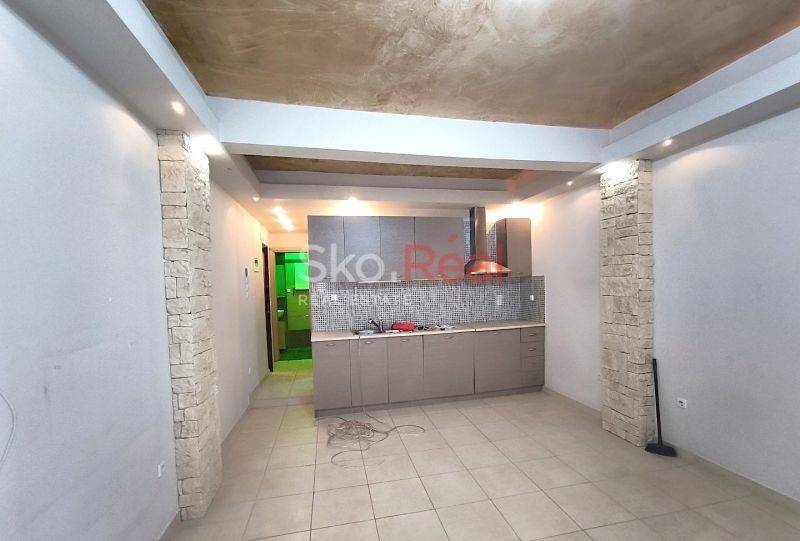 Σαλοκουζίνα