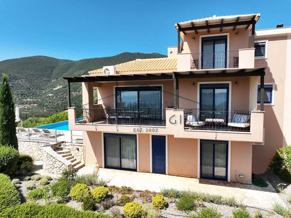 E kataplektike monokatoikia