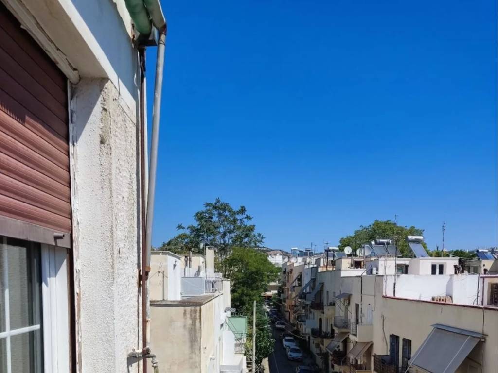 θέα από το μπαλκόνι