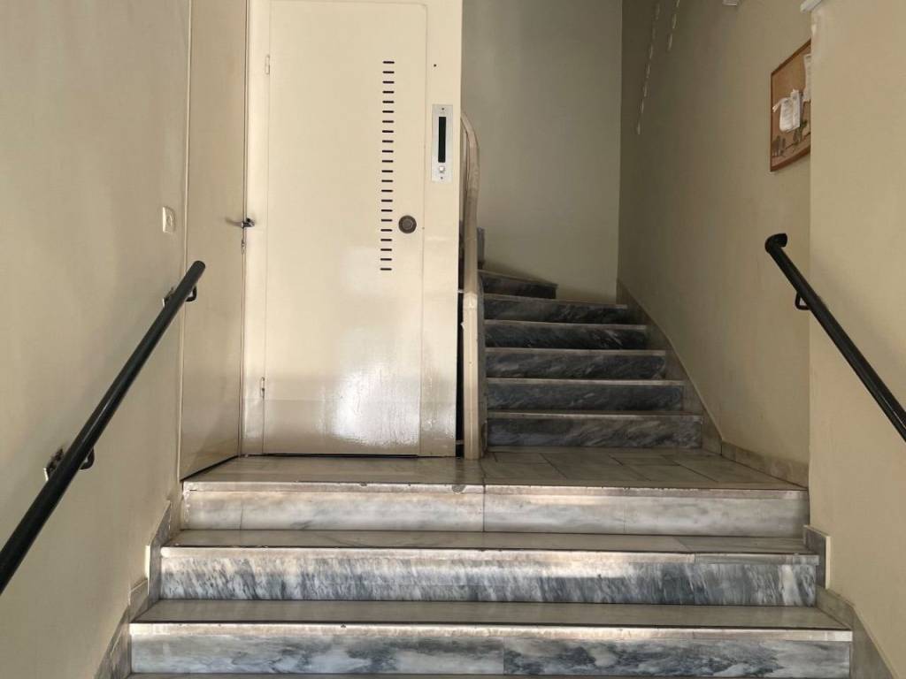 Eisodos polykatoikias