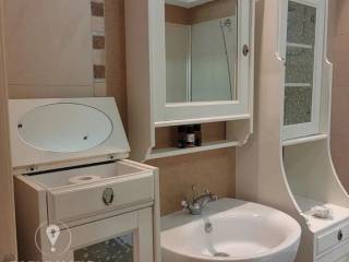 Forumland Real Estate, Μπάνιο