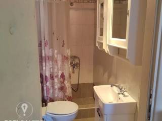 Forumland Real Estate, Μπάνιο