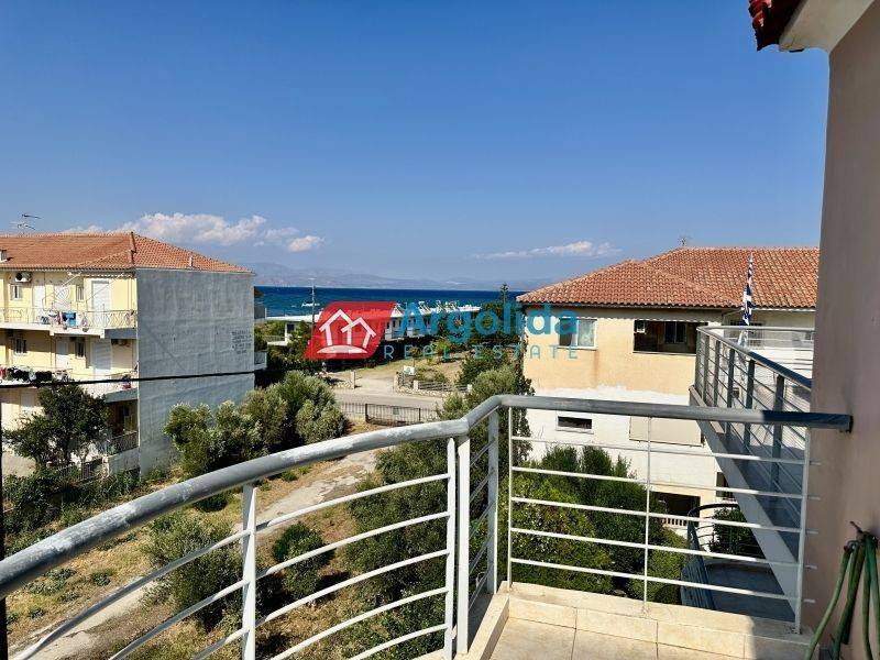 Θέα από μπαλκόνι