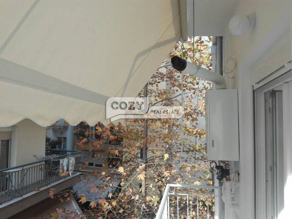 Θέα απο μπαλκόνι