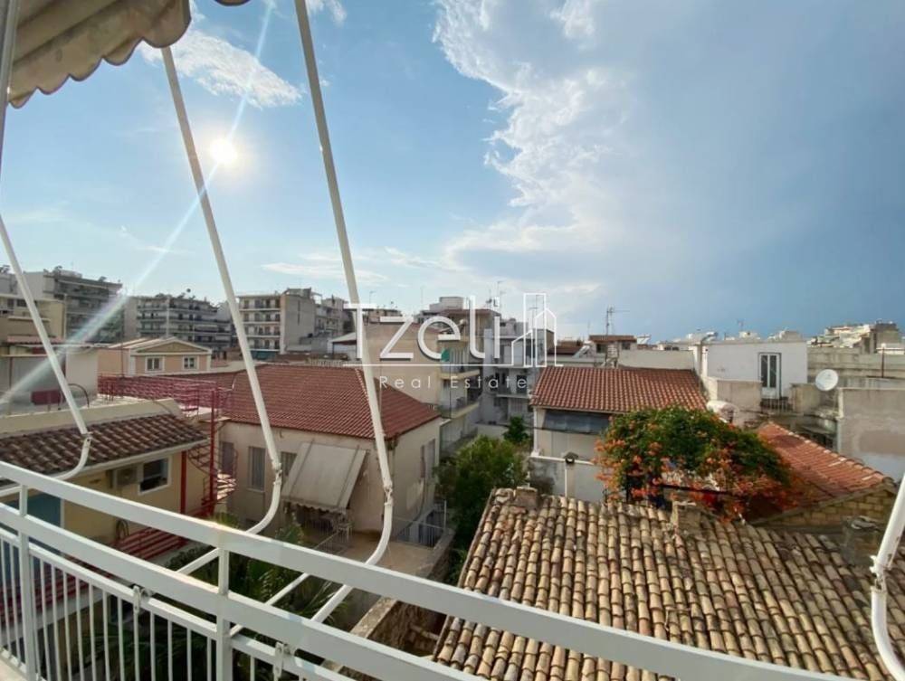 Θέα απο μπαλκόνι