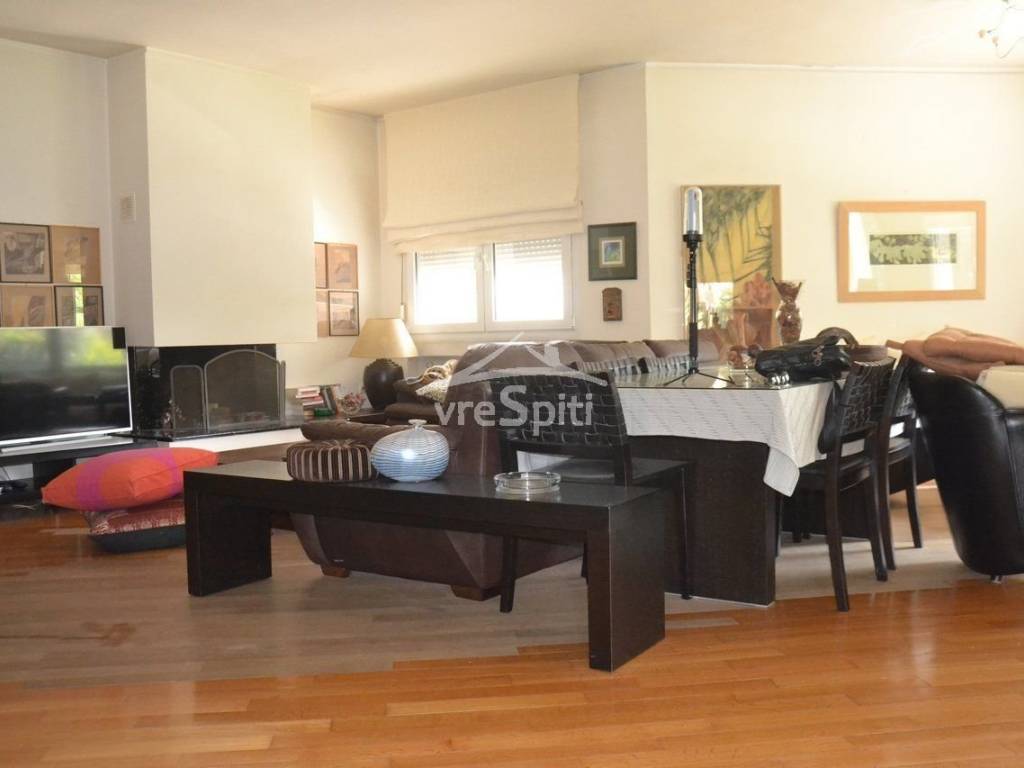 ΣΑΛΟΝΙ - ΚΑΘΙΣΤΙΚΟ