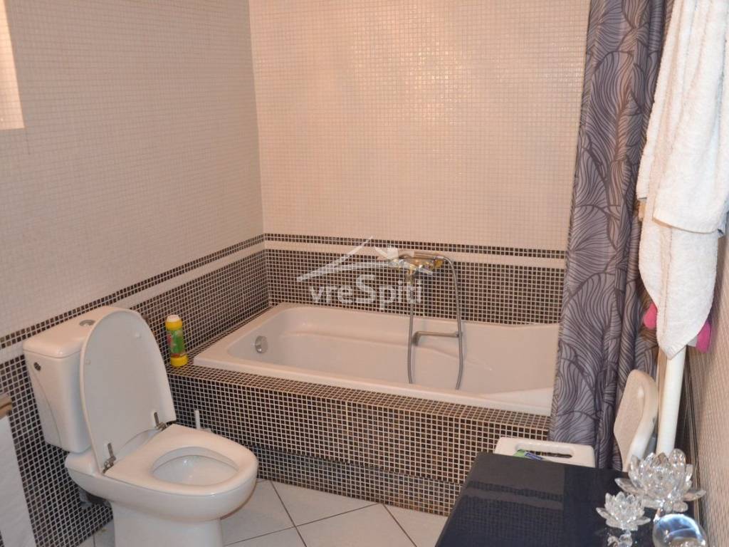 ΜΠΑΝΙΟ ΙΣΟΓΕΙΟΥ