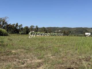 Oikodomesimo parathalassio oikopedo Pylos Gialoba pros polese