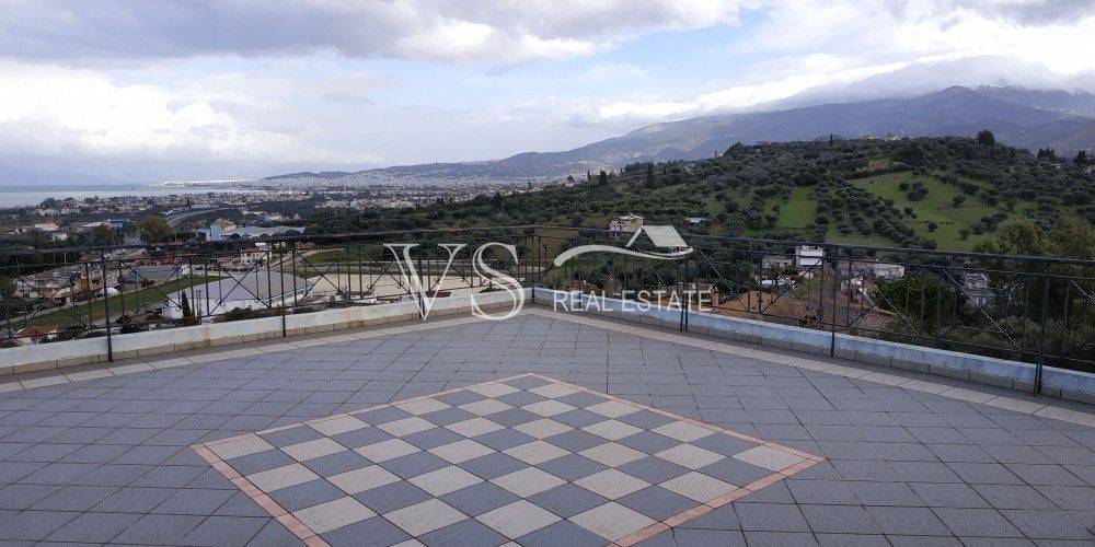 Θέα απο μπαλκόνι