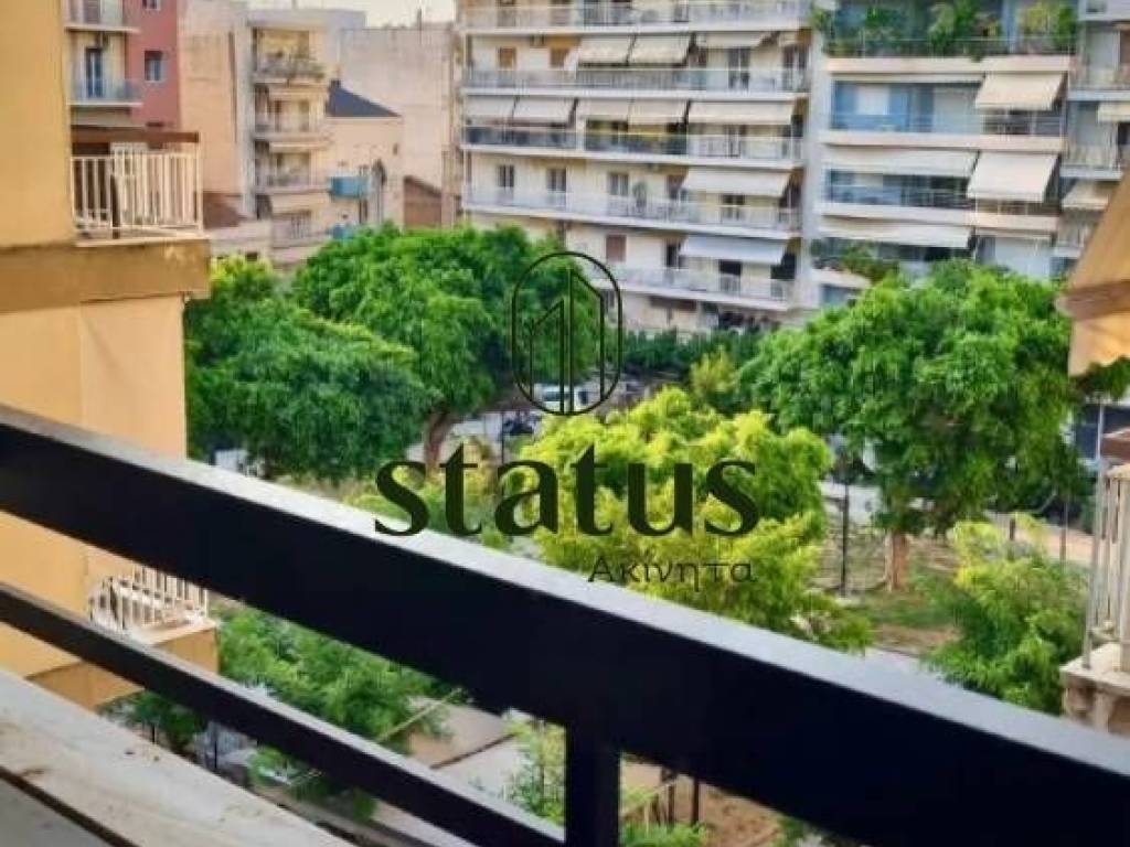 Θέα απο μπαλκόνι