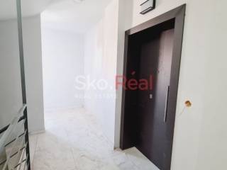 Είσοδος διαμερίσματος