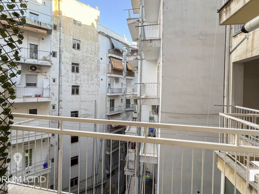 Forumland Real Estate, Βεράντες