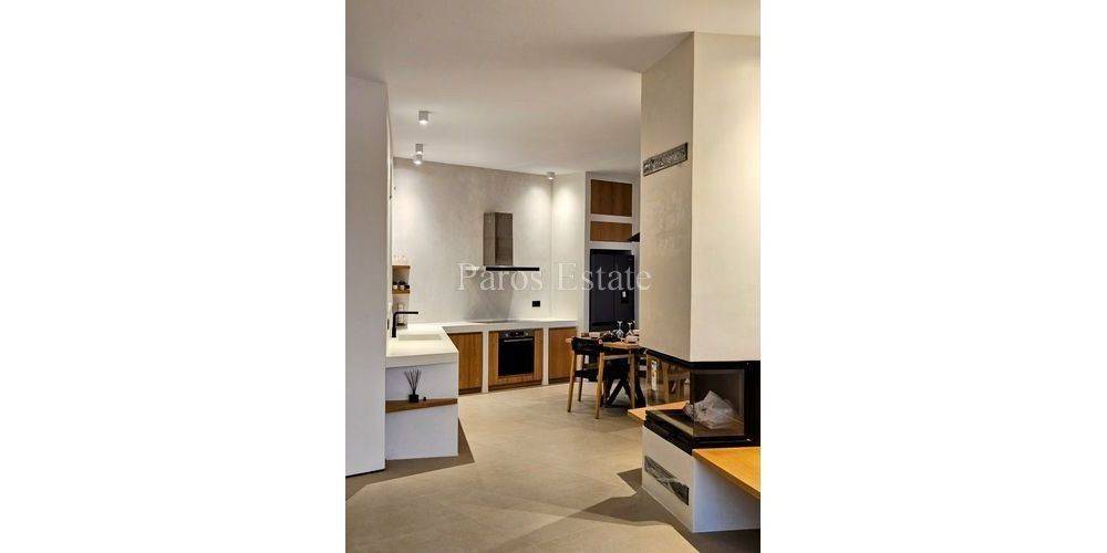 Σαλοκουζίνα με τραπεζαρία