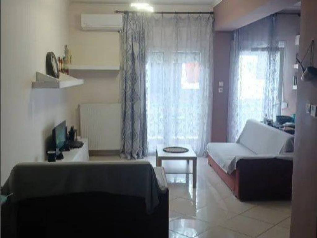 Forumland Real Estate, Σαλόνι