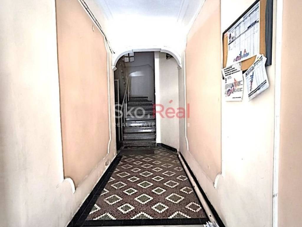 Είσοδος οικοδομής