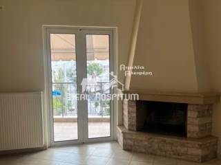 σαλόνι με τζάκι