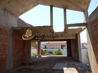 Σοφίτα διαμερίσματος στον 1ο όροφο