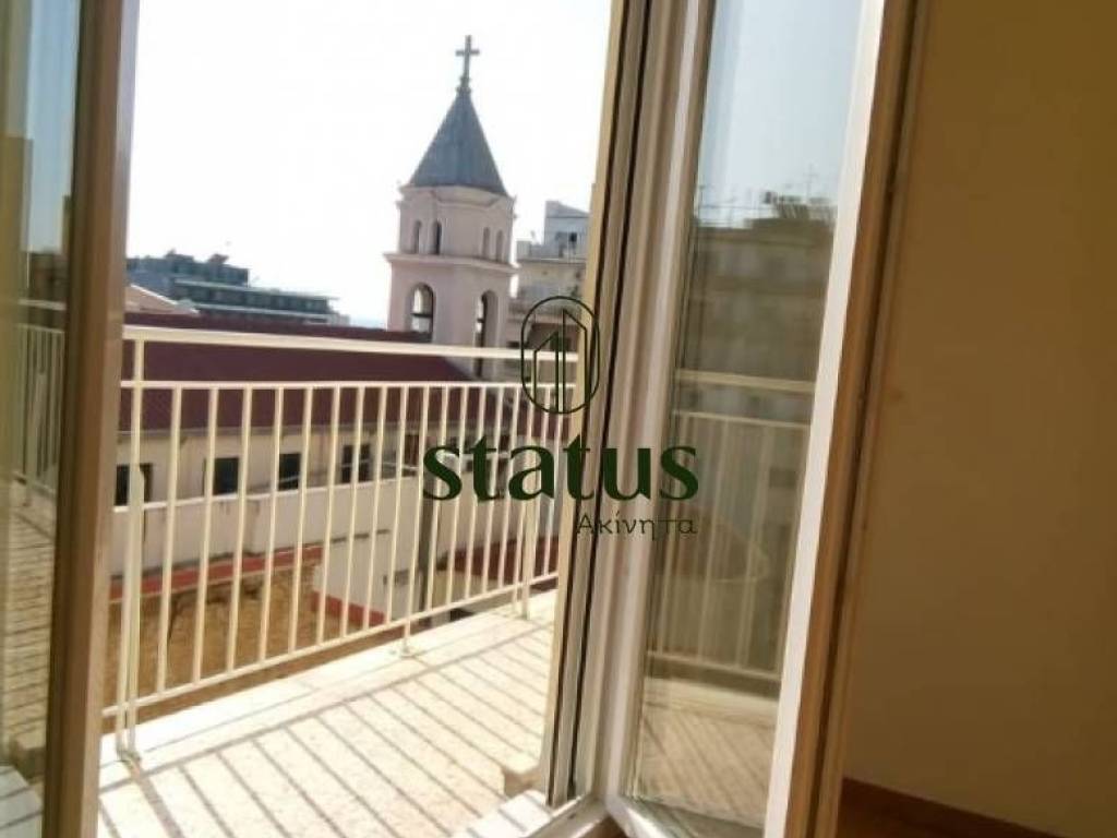 Θέα απο μπαλκόνι