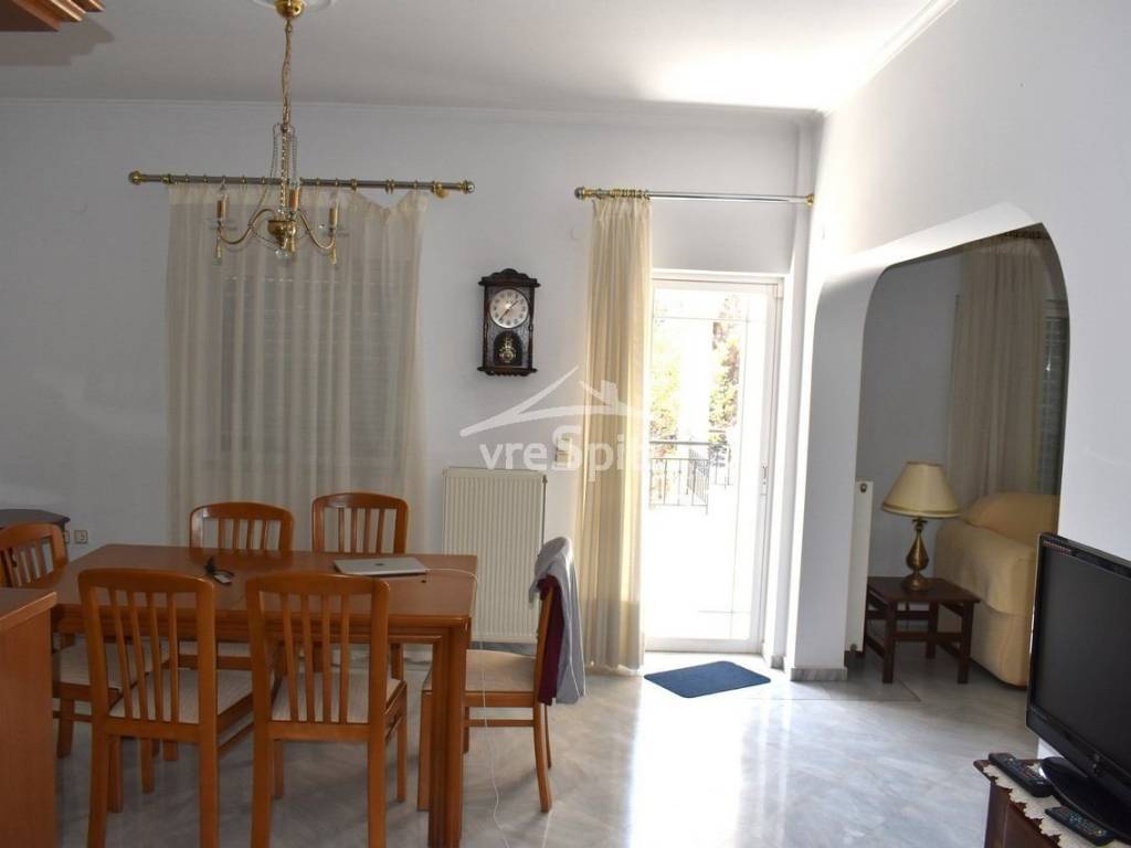 ΤΡΑΠΕΖΑΡΙΑ