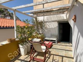 Private courtyard to bedroom 3 on ground level