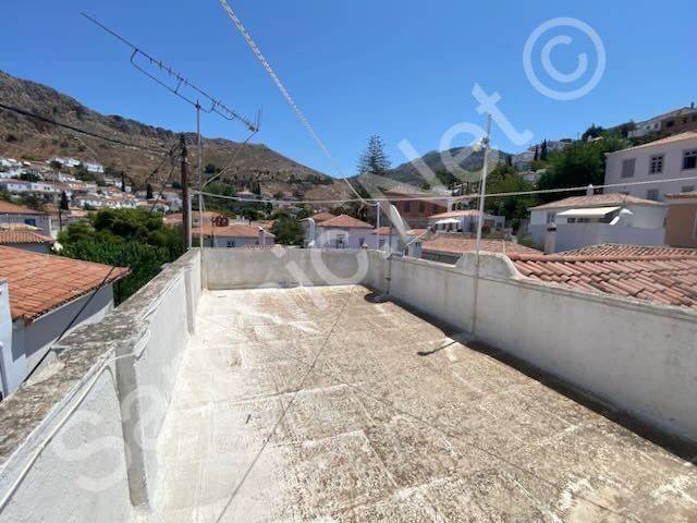 Roof terrace views east