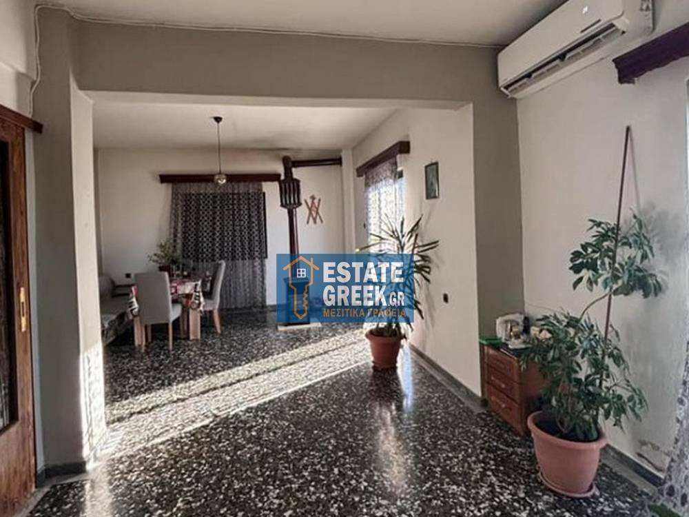 ★ Οικόπεδο 600 τ.μ. ★ Ήσυχη περιοχή ★ Μεγάλη αυλή και bbq ★