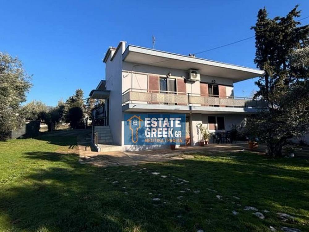 ★ Οικόπεδο 600 τ.μ. ★ Ήσυχη περιοχή ★ Μεγάλη αυλή και bbq ★