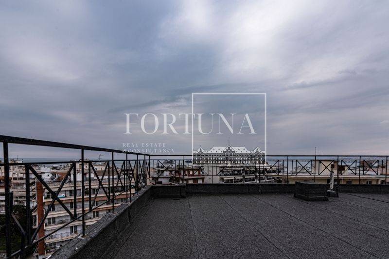 Θέα από μπαλκόνι