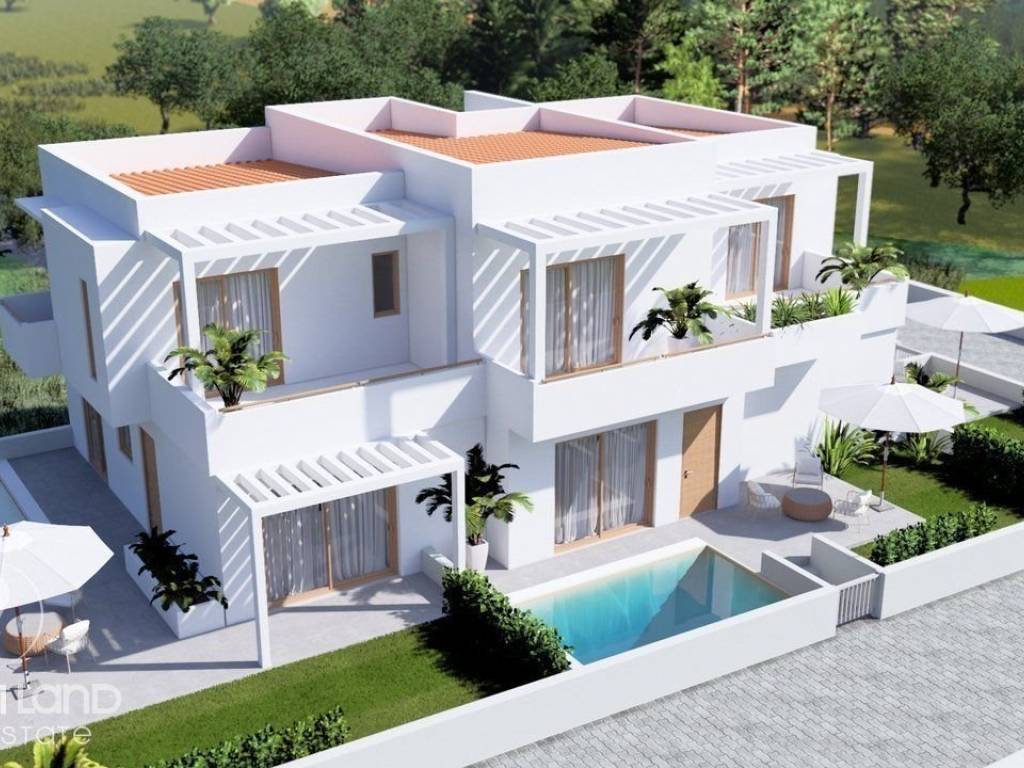 Forumland Real Estate, Εξωτερική Όψη