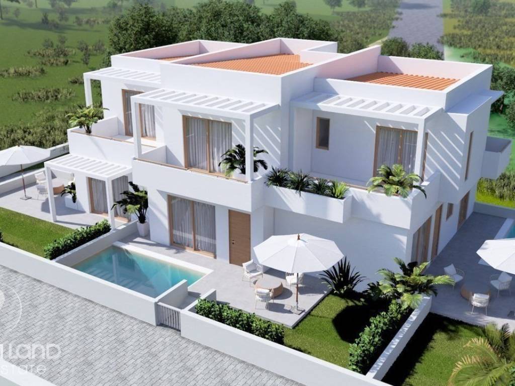 Forumland Real Estate, Εξωτερική Όψη