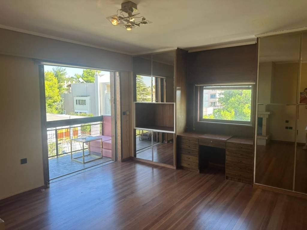 ΣΑΛΟΝΙ ΔΩΜΑ