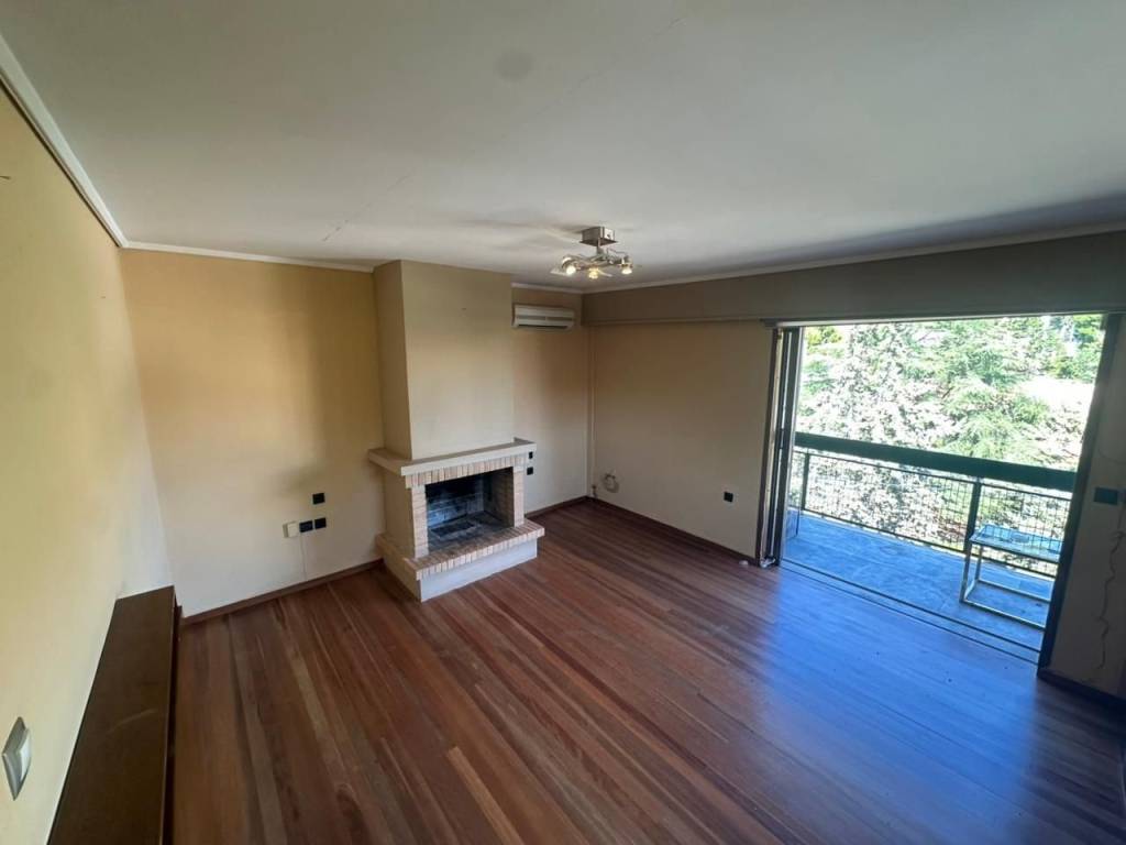 ΣΑΛΟΝΙ ΔΩΜΑ