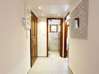 E EISODOS TES KATOIKIAS