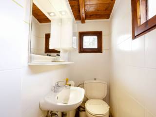 TA MPANIA-ECHOYN XECHORISTO STYL KAI EINAI SE ARISTE KATASTASE