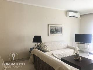 Forumland Real Estate, σαλόνι με τραπεζαρία