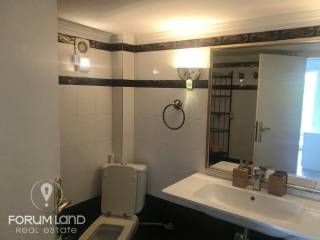 Forumland Real Estate, Μπάνιο