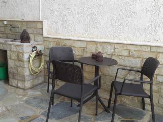 Αυλή μα πέτρα Καρύστου