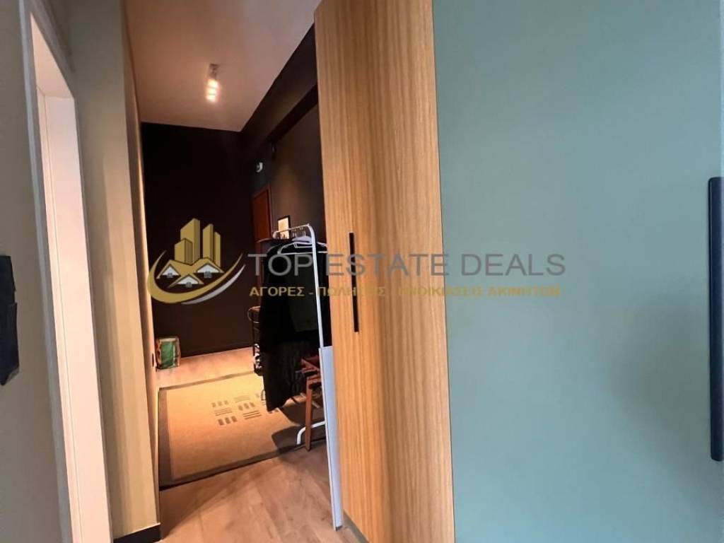 χωλ -ντουλάπα