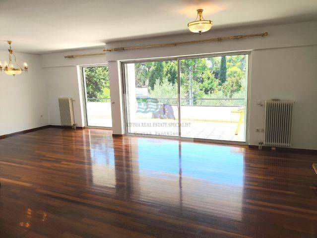 LIVING - DINING ROOM