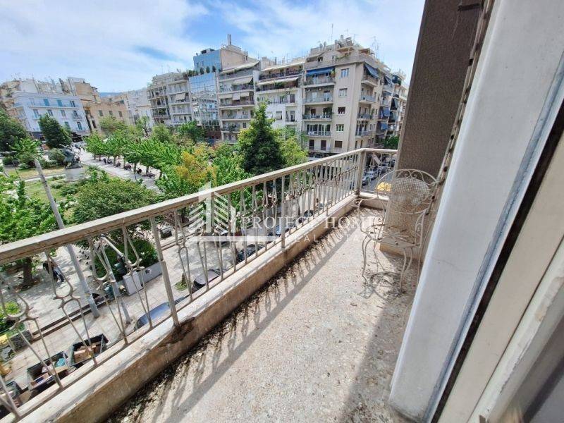 Θέα από μπαλκόνι